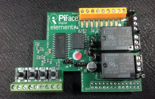 Accesorios Raspberry Pi: desempaquetado de la placa de cámara Piface y Pi NoIR