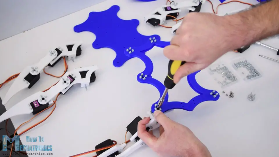 Robot Arduino Hormiga Hexápodo
