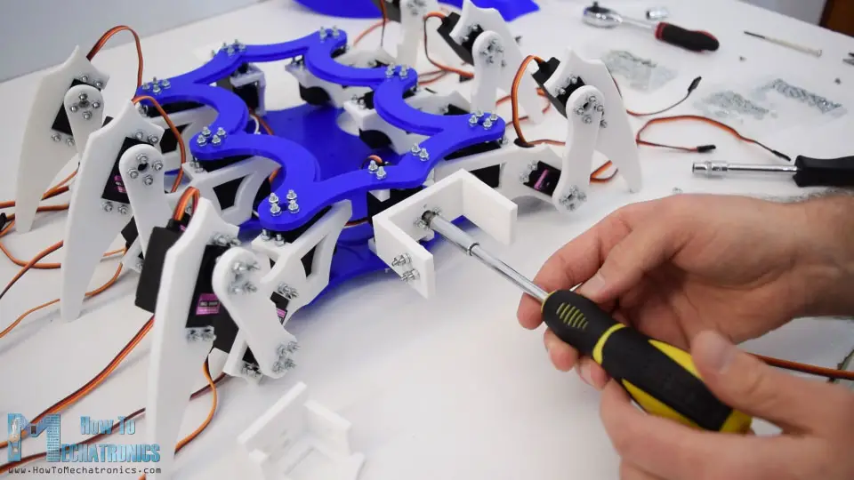 Robot Arduino Hormiga Hexápodo