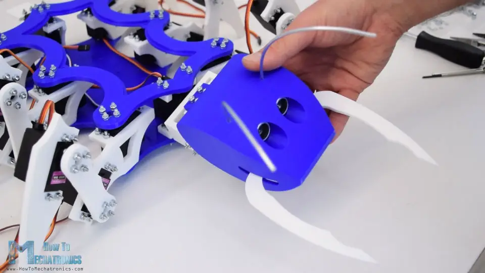 Robot Arduino Hormiga Hexápodo