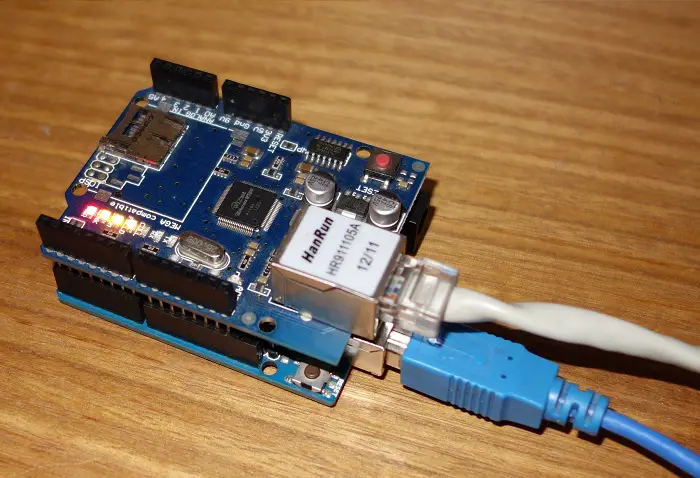 Decodificación y codificación JSON con Arduino o ESP8266