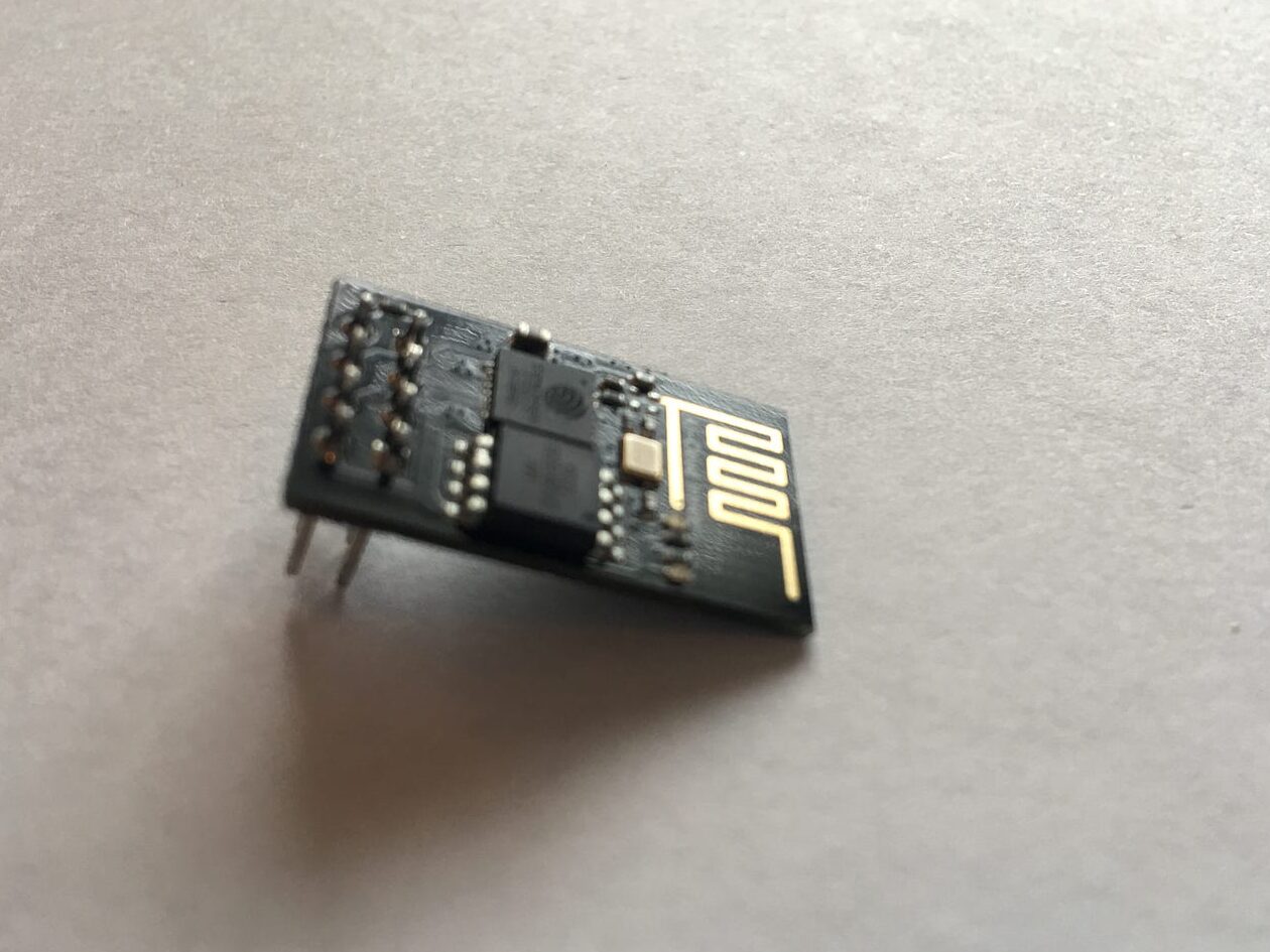 Usando el módulo WiFi ESP8266 con publicación Arduino Uno para...