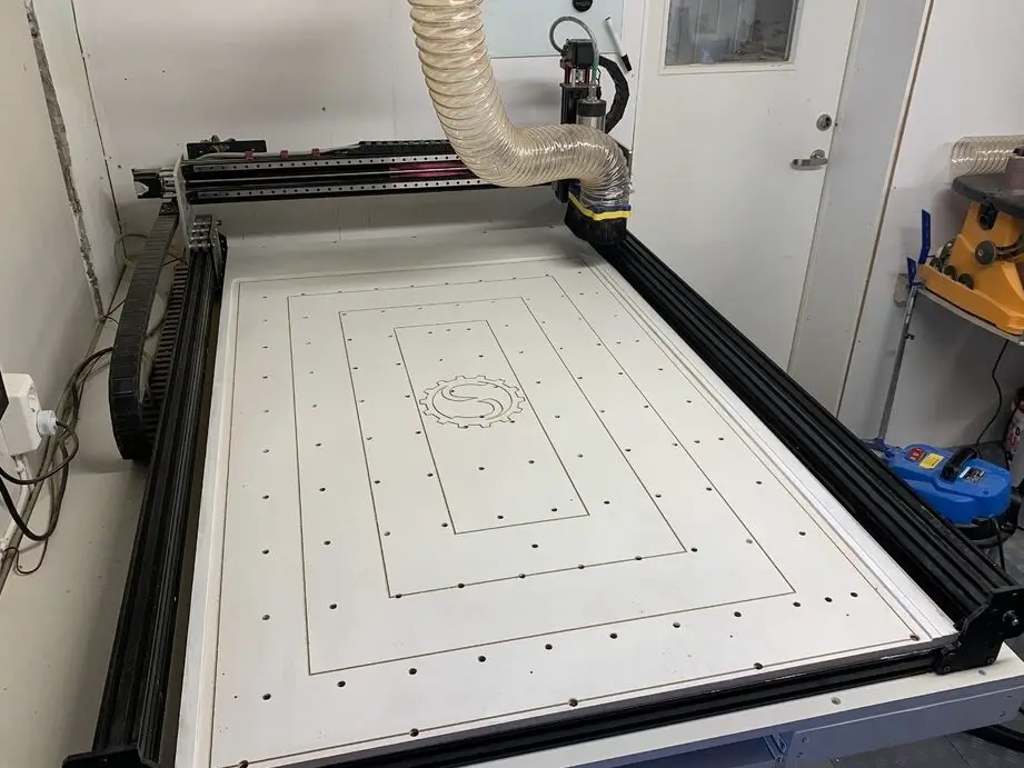 Enrutador de madera CNC con riel lineal QueenBee PRO de 4 ejes 1000x1500 mm...