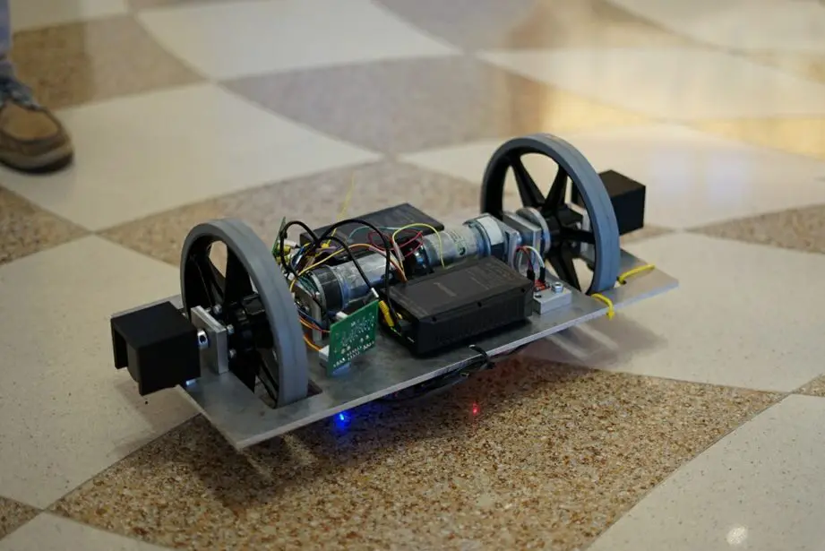 M.Tech, B.Tech, Proyectos de último año de mecánica-robótica mayor-menor