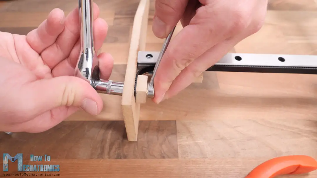 La máquina CNC más sencilla con la menor cantidad de piezas posible: grabador láser de bricolaje