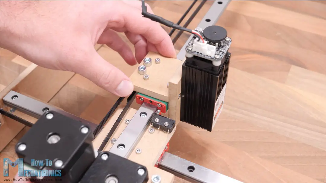 La máquina CNC más sencilla con la menor cantidad de piezas posible: grabador láser de bricolaje