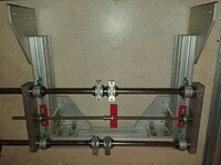 Enrutador CNC de pórtico fijo con suministros industriales antiguos