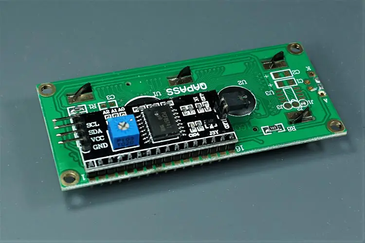 Cómo utilizar I2C LCD con ESP32 en Arduino IDE (compatible con ESP8266)