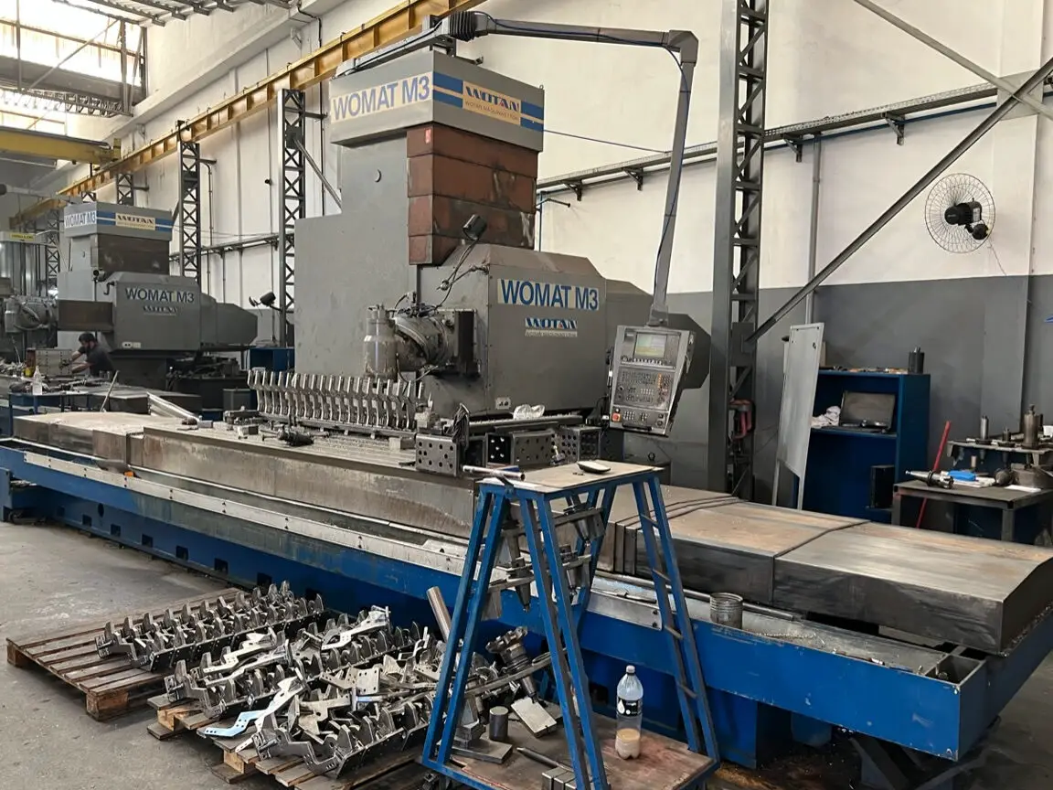 FRESADORA CNC WOTAN - WOMAT M3 - ANO 2000 - 3000 x 1000 x 1000mm ...