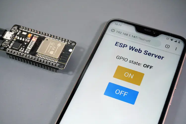 Servidor web ESP32/ESP8266 MicroPython: salidas de control