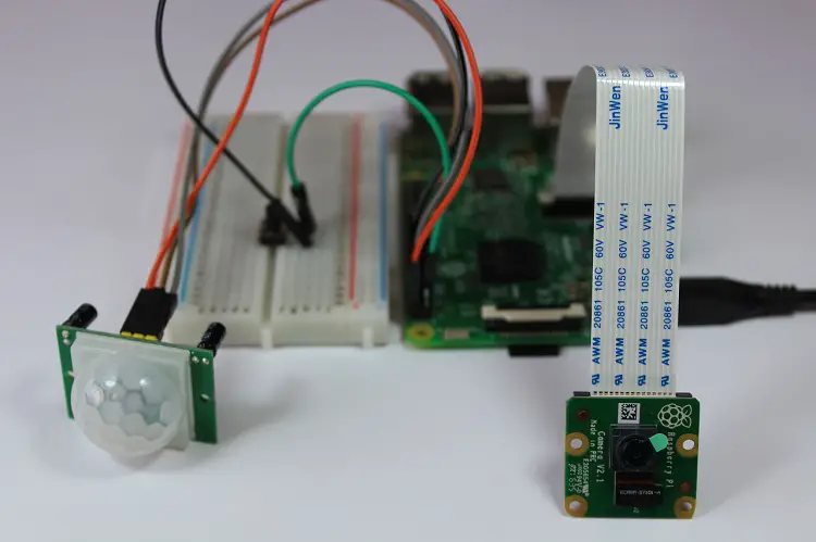 Detector de movimiento Raspberry Pi con grabación de fotografías