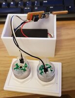 ¡Descarga del inodoro con control remoto!