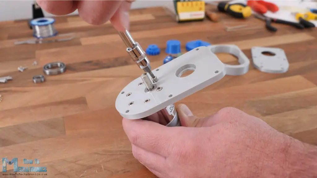 Cómo convertir cualquier motor CC en un servomotor