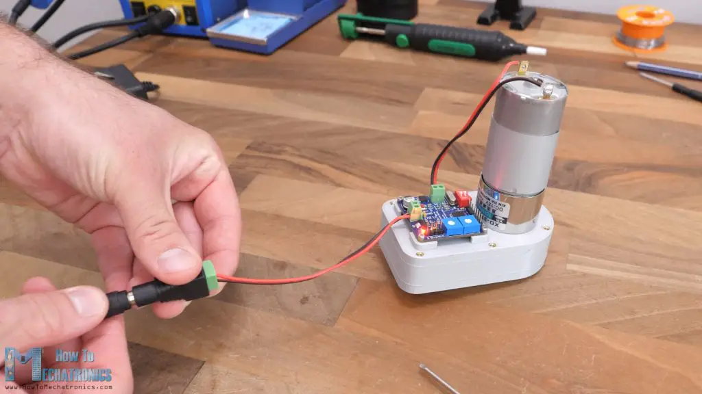 Cómo convertir cualquier motor CC en un servomotor