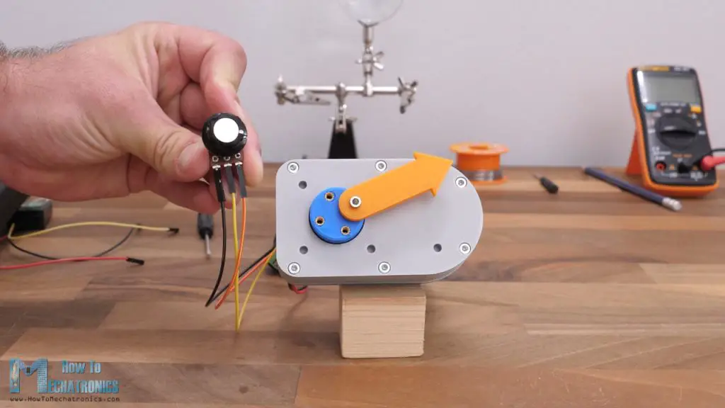 Cómo convertir cualquier motor CC en un servomotor