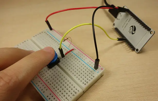 ESP32 Deep Sleep con Arduino IDE y fuentes de activación