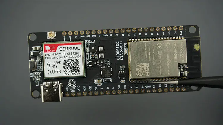 ESP32 SIM800L: Enviar mensajes de texto (notificación SMS) con valores del sensor