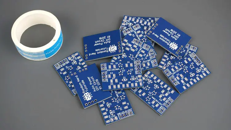 AHORRO DE ENERGÍA EXTREMO (0 µA) activando externamente el microcontrolador: Circuito de autoretención AHORRO DE ENERGÍA EXTREMO (0 µA) activando externamente el microcontrolador: Circuito de autoretención