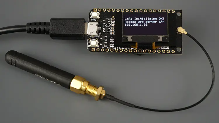 Monitoreo de sensor ESP32 LoRa con servidor web (comunicación de larga distancia)